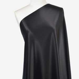 RICH DARK BLACK ANIMAL